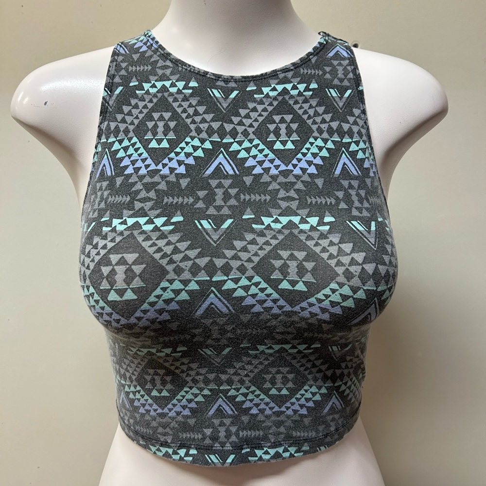 2/$20❤️- SHIRT | Women’s Garage cropped top size medium